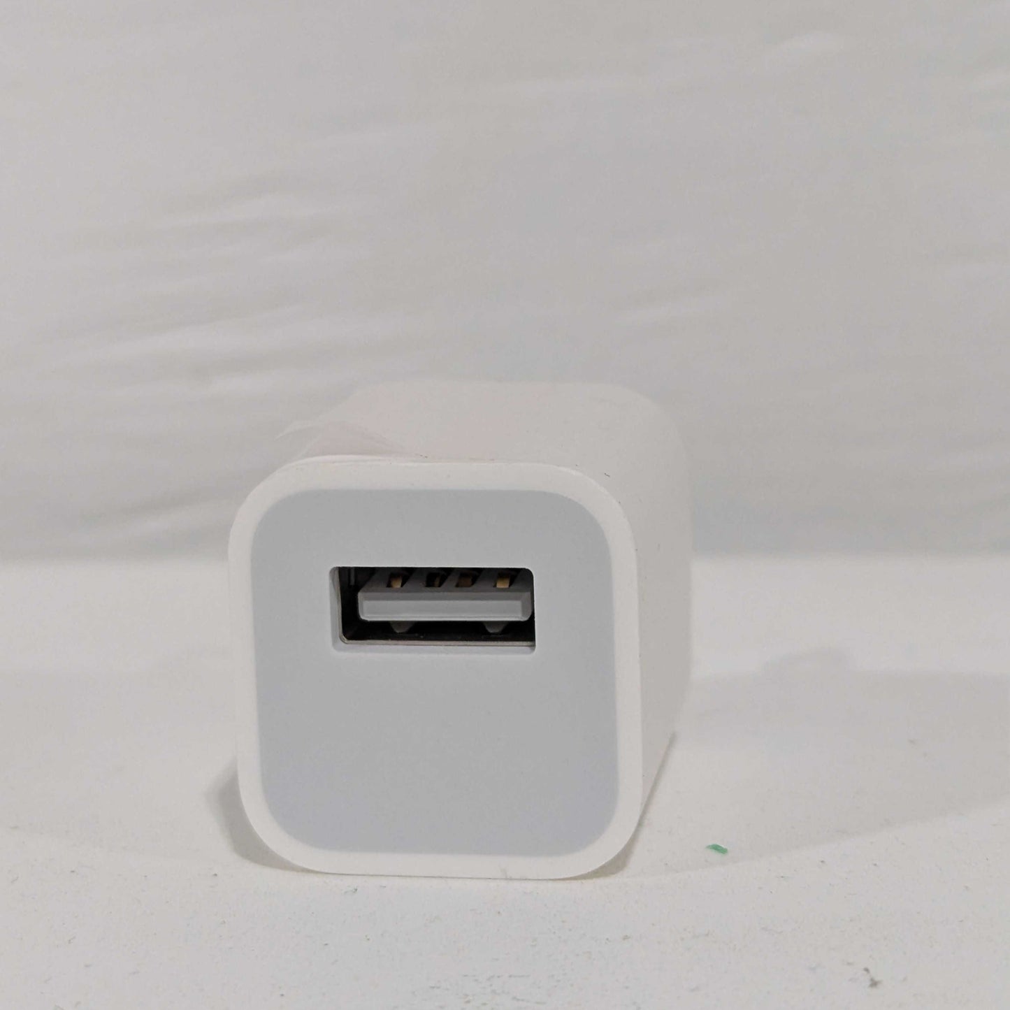 OEM Apple A1385 5W 1.0A USB Wall Charger Power Adapter - White